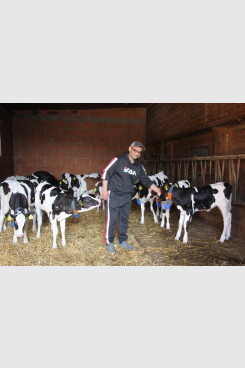 Ali Abubaker, Ausbildung zum Landwirt